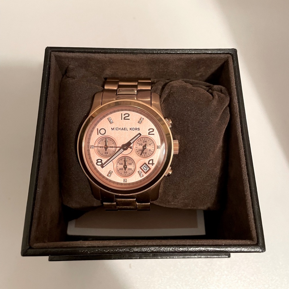 MICHAEL KORS Limited Edition MK5368 Rose Gold CZ Crystals Watch. Gently worn.